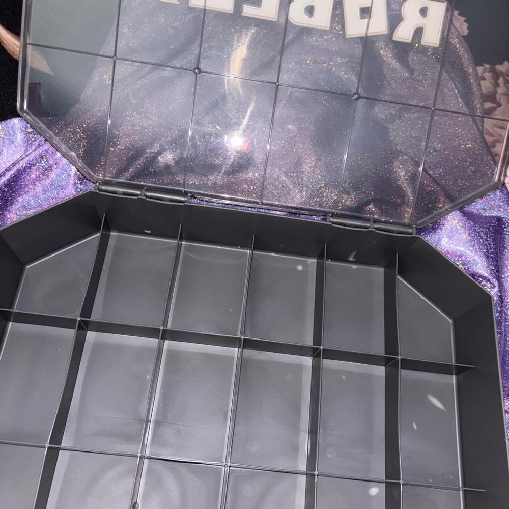 ROBLOX: Collectors Tool Box - Picture 6 of 8
